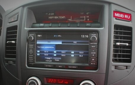 Mitsubishi Pajero IV, 2013 год, 2 232 000 рублей, 17 фотография