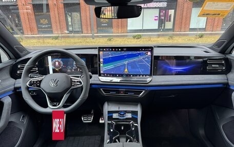 Volkswagen Tiguan, 2025 год, 4 400 000 рублей, 7 фотография