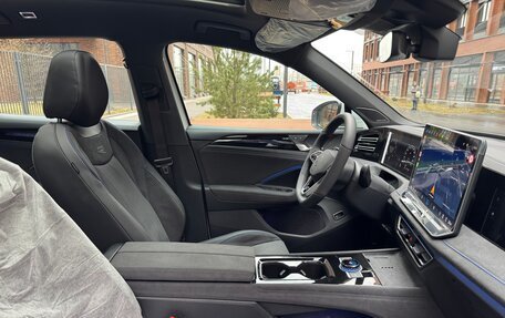 Volkswagen Tiguan, 2025 год, 4 400 000 рублей, 23 фотография