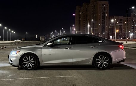 Chevrolet Malibu IX, 2017 год, 1 800 000 рублей, 2 фотография