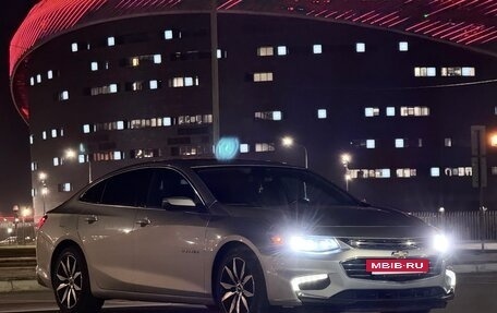Chevrolet Malibu IX, 2017 год, 1 800 000 рублей, 5 фотография