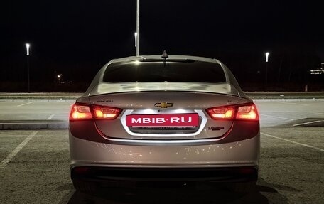 Chevrolet Malibu IX, 2017 год, 1 800 000 рублей, 3 фотография