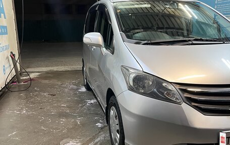 Honda Freed I, 2010 год, 1 135 000 рублей, 3 фотография