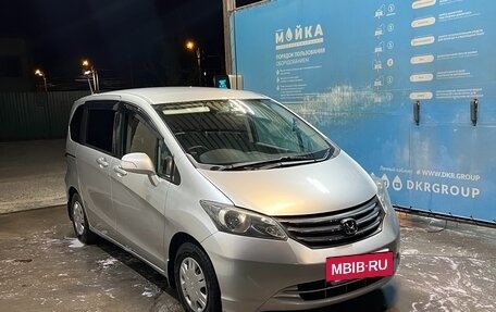 Honda Freed I, 2010 год, 1 135 000 рублей, 4 фотография