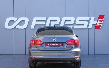 Volkswagen Jetta VI, 2013 год, 998 000 рублей, 4 фотография