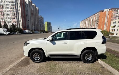 Toyota Land Cruiser Prado 150 рестайлинг 2, 2018 год, 5 100 000 рублей, 2 фотография