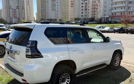 Toyota Land Cruiser Prado 150 рестайлинг 2, 2018 год, 5 100 000 рублей, 6 фотография
