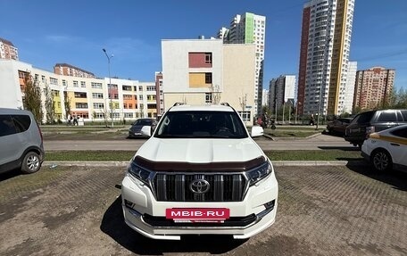 Toyota Land Cruiser Prado 150 рестайлинг 2, 2018 год, 5 100 000 рублей, 9 фотография