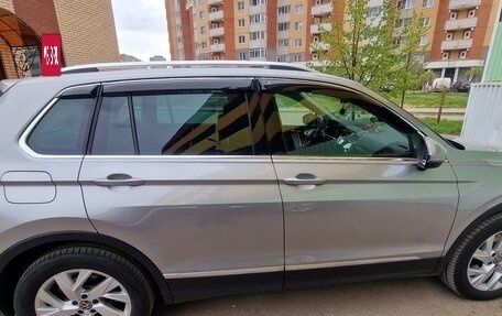 Volkswagen Tiguan II, 2021 год, 3 850 000 рублей, 3 фотография