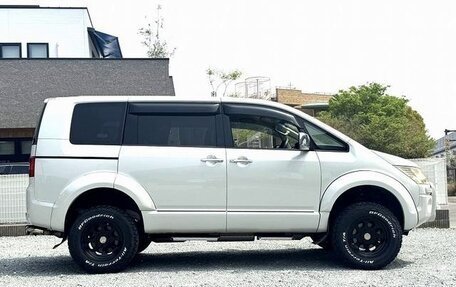 Mitsubishi Delica D:5 I, 2018 год, 2 600 000 рублей, 3 фотография