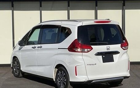 Honda Freed II, 2021 год, 1 330 000 рублей, 6 фотография