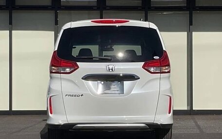 Honda Freed II, 2021 год, 1 330 000 рублей, 7 фотография