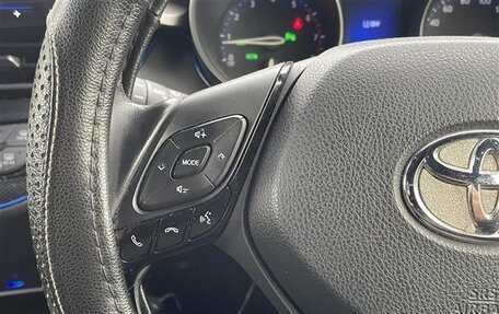 Toyota C-HR I рестайлинг, 2019 год, 1 310 000 рублей, 11 фотография