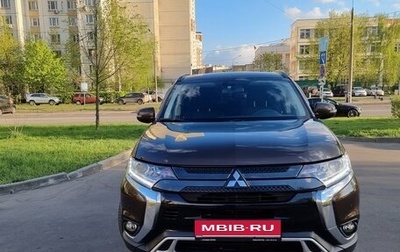 Mitsubishi Outlander III рестайлинг 3, 2022 год, 3 800 000 рублей, 1 фотография