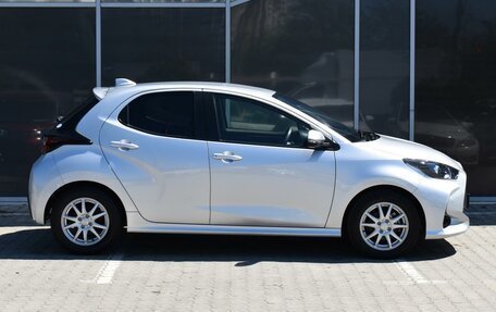 Toyota Yaris, 2020 год, 1 410 000 рублей, 5 фотография