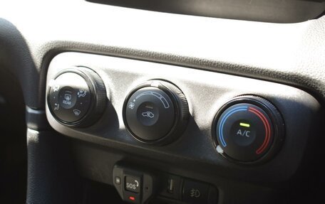 Toyota Yaris, 2020 год, 1 410 000 рублей, 15 фотография