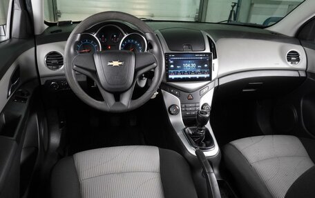 Chevrolet Cruze II, 2013 год, 829 000 рублей, 6 фотография