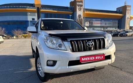Toyota Land Cruiser Prado 150 рестайлинг 2, 2011 год, 3 400 000 рублей, 7 фотография