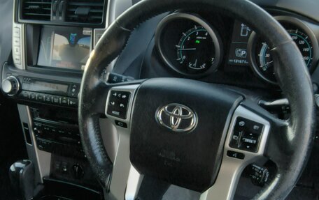 Toyota Land Cruiser Prado 150 рестайлинг 2, 2011 год, 3 400 000 рублей, 12 фотография