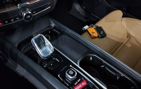 Volvo XC60 II, 2021 год, 3 330 022 рублей, 11 фотография