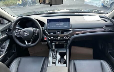 Honda Accord IX рестайлинг, 2022 год, 2 200 000 рублей, 10 фотография