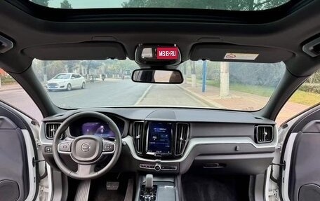 Volvo XC60 II, 2021 год, 3 090 600 рублей, 7 фотография