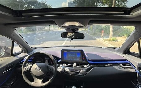 Toyota C-HR I рестайлинг, 2021 год, 1 999 999 рублей, 7 фотография