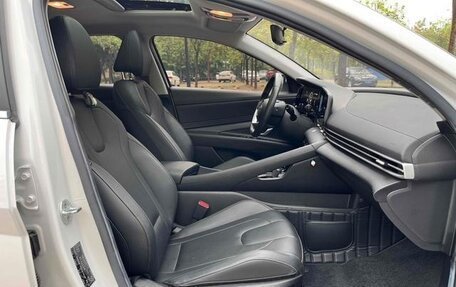 Hyundai Elantra, 2021 год, 1 450 600 рублей, 10 фотография