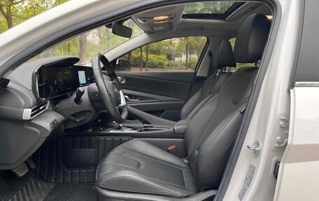 Hyundai Elantra, 2021 год, 1 450 600 рублей, 9 фотография