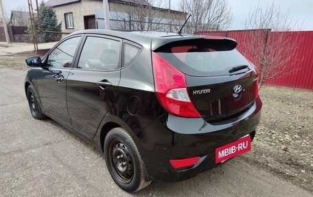 Hyundai Solaris II рестайлинг, 2012 год, 895 000 рублей, 5 фотография