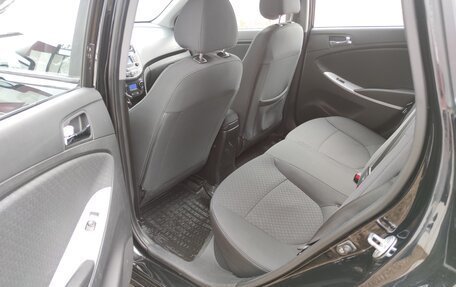 Hyundai Solaris II рестайлинг, 2012 год, 895 000 рублей, 10 фотография