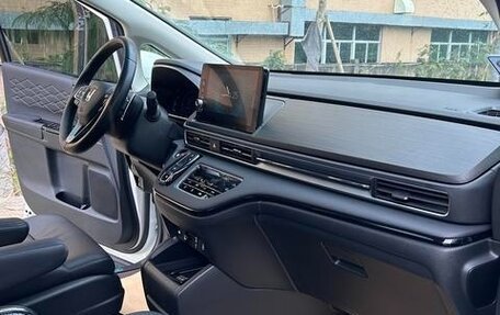 Honda Elysion, 2022 год, 2 900 300 рублей, 10 фотография