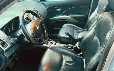 Mitsubishi Outlander III рестайлинг 3, 2007 год, 1 350 000 рублей, 11 фотография