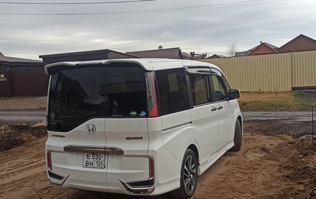 Honda Stepwgn IV, 2015 год, 1 950 000 рублей, 3 фотография