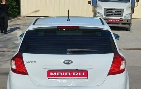 KIA cee'd I рестайлинг, 2011 год, 850 000 рублей, 4 фотография