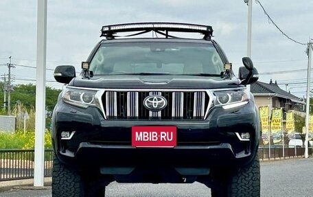Toyota Land Cruiser Prado 150 рестайлинг 2, 2021 год, 4 000 000 рублей, 3 фотография