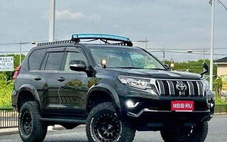 Toyota Land Cruiser Prado 150 рестайлинг 2, 2021 год, 4 000 000 рублей, 7 фотография