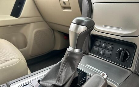 Toyota Land Cruiser Prado 150 рестайлинг 2, 2021 год, 4 000 000 рублей, 24 фотография