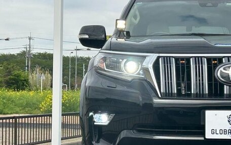 Toyota Land Cruiser Prado 150 рестайлинг 2, 2021 год, 4 000 000 рублей, 29 фотография