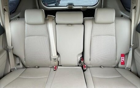 Toyota Land Cruiser Prado 150 рестайлинг 2, 2021 год, 4 000 000 рублей, 18 фотография