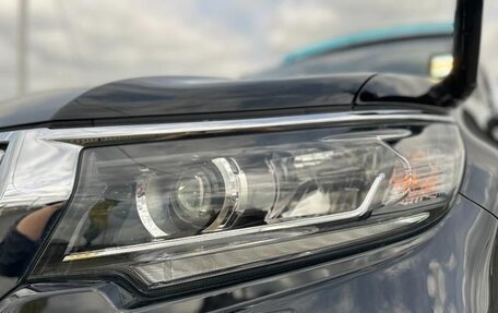 Toyota Land Cruiser Prado 150 рестайлинг 2, 2021 год, 4 000 000 рублей, 34 фотография