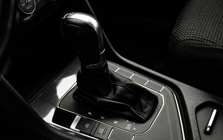 Volkswagen Tiguan II, 2017 год, 2 250 000 рублей, 20 фотография