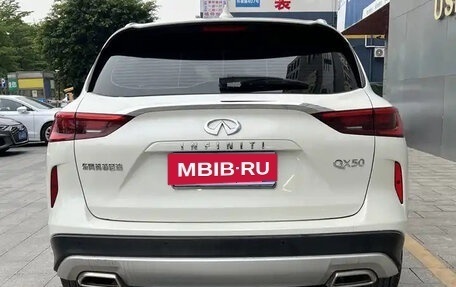 Infiniti QX50 II, 2021 год, 2 330 000 рублей, 5 фотография