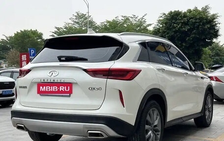 Infiniti QX50 II, 2021 год, 2 330 000 рублей, 6 фотография