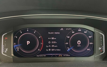 Volkswagen Tiguan II, 2019 год, 2 575 000 рублей, 7 фотография