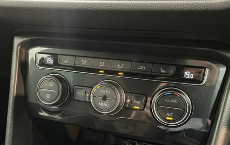 Volkswagen Tiguan II, 2019 год, 2 575 000 рублей, 16 фотография