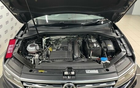 Volkswagen Tiguan II, 2019 год, 2 575 000 рублей, 6 фотография