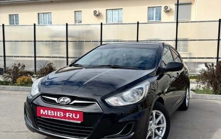 Hyundai Solaris II рестайлинг, 2014 год, 1 100 000 рублей, 5 фотография