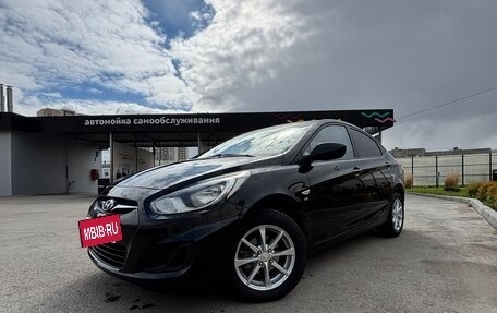 Hyundai Solaris II рестайлинг, 2014 год, 1 100 000 рублей, 2 фотография
