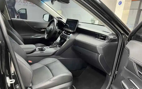 Toyota Venza, 2022 год, 3 365 000 рублей, 16 фотография